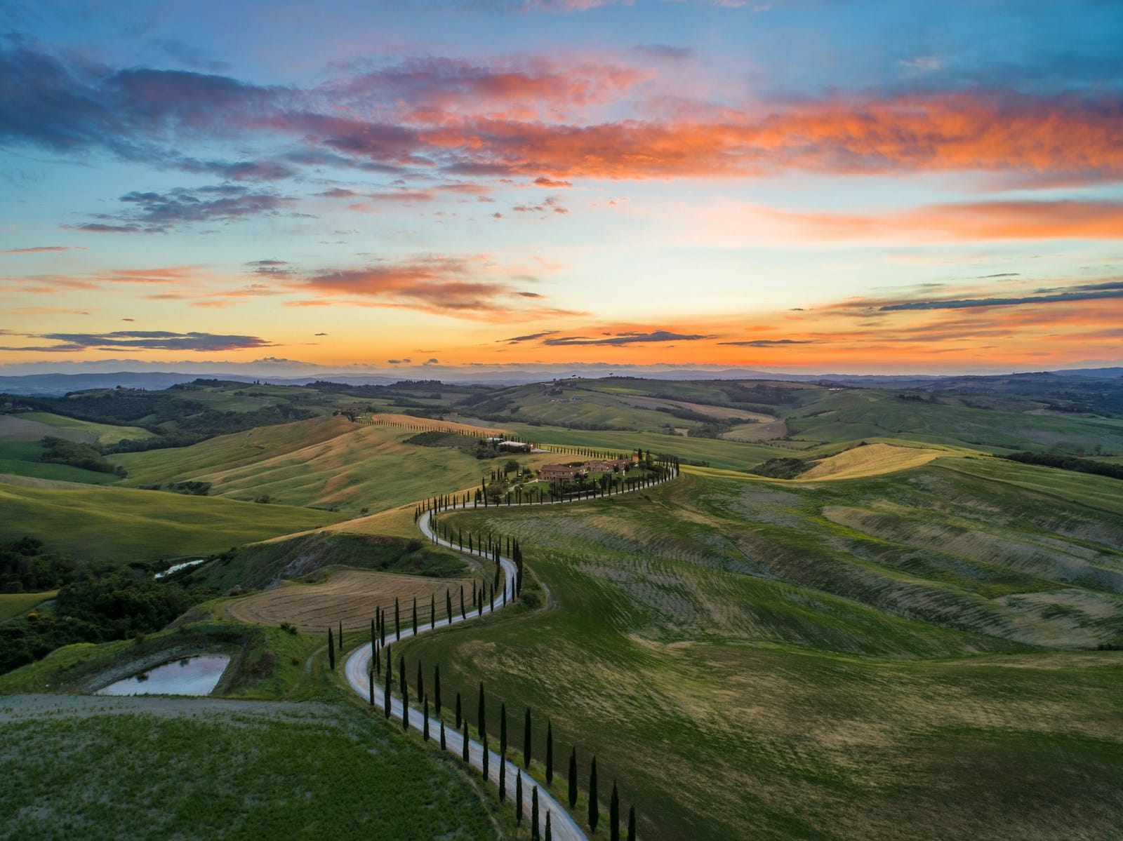 Exploring the Charm of Tuscany: My Unforgettable Italian Road Trip